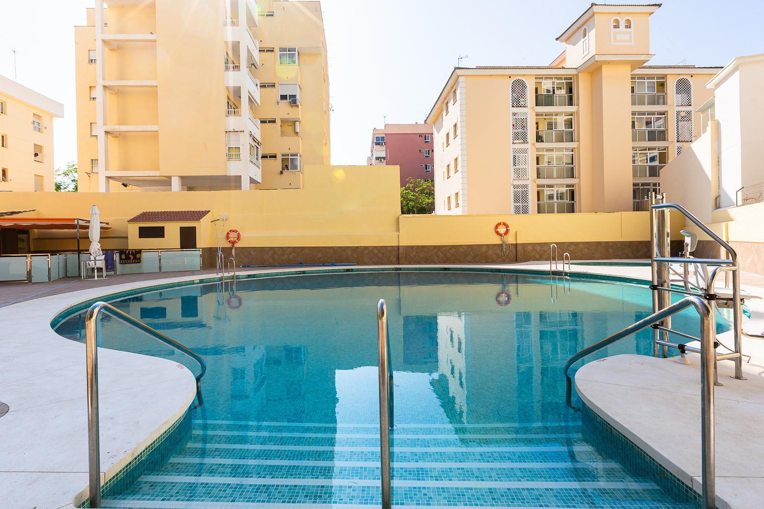 Ver952 - Vistas Mar Y Piscina, Wifi, Playa 600 Metros, Centro 150 Metros Торремолинос Экстерьер фото