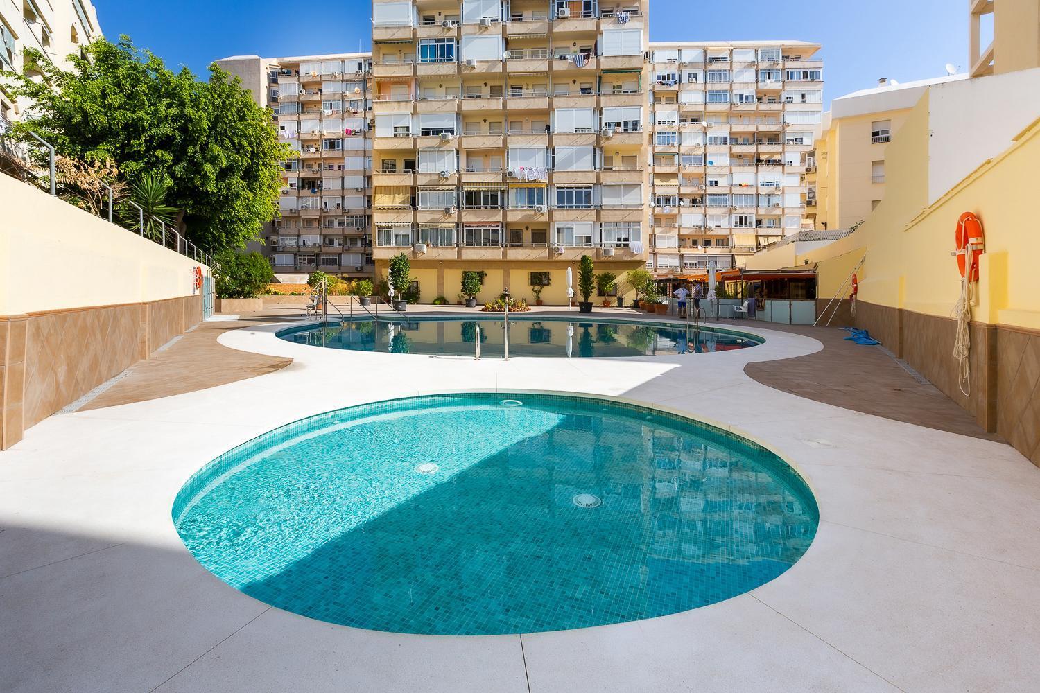 Ver952 - Vistas Mar Y Piscina, Wifi, Playa 600 Metros, Centro 150 Metros Торремолинос Экстерьер фото